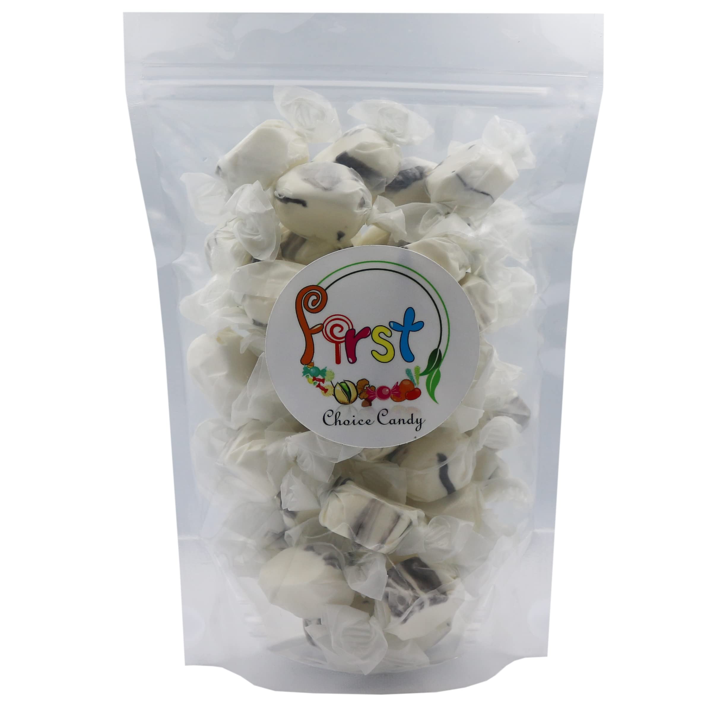 FirstChoiceCandy manos sosteniendo pieza para mostrar tamaño y porción