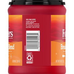 Taza de café Folgers Breakfast Blend en mesa de desayuno, sabor suave