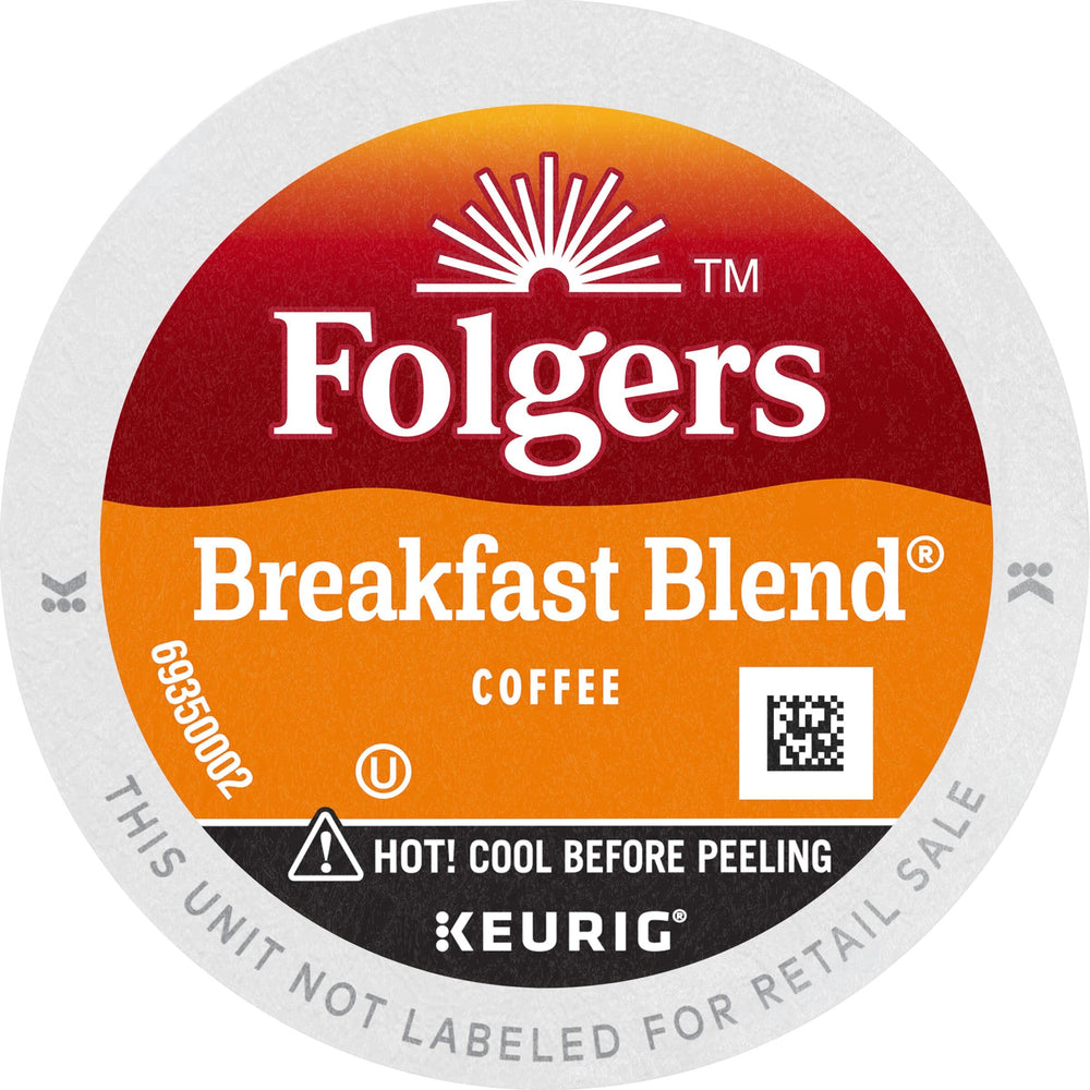 Taza de café Folgers Breakfast Blend lista para beber ofreciendo un desayuno reconfortante