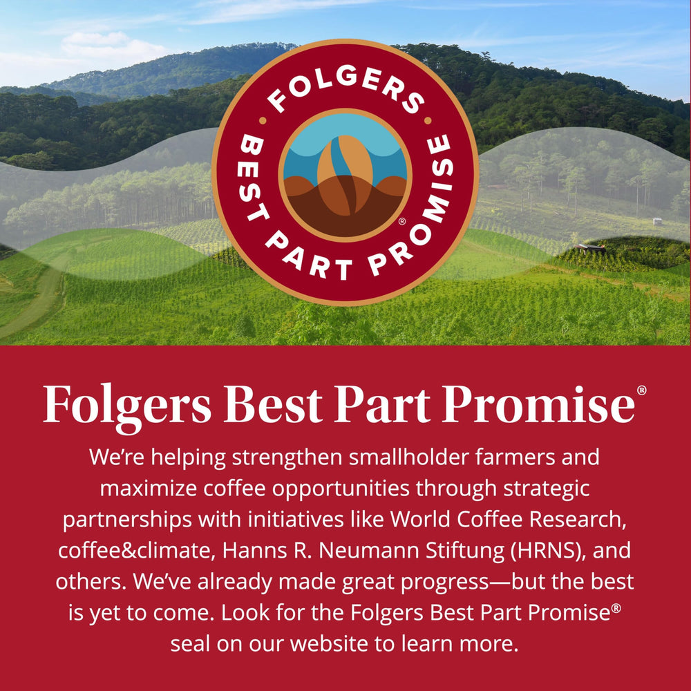 Folgers cápsula en mano para mostrar tamaño y facilidad de uso