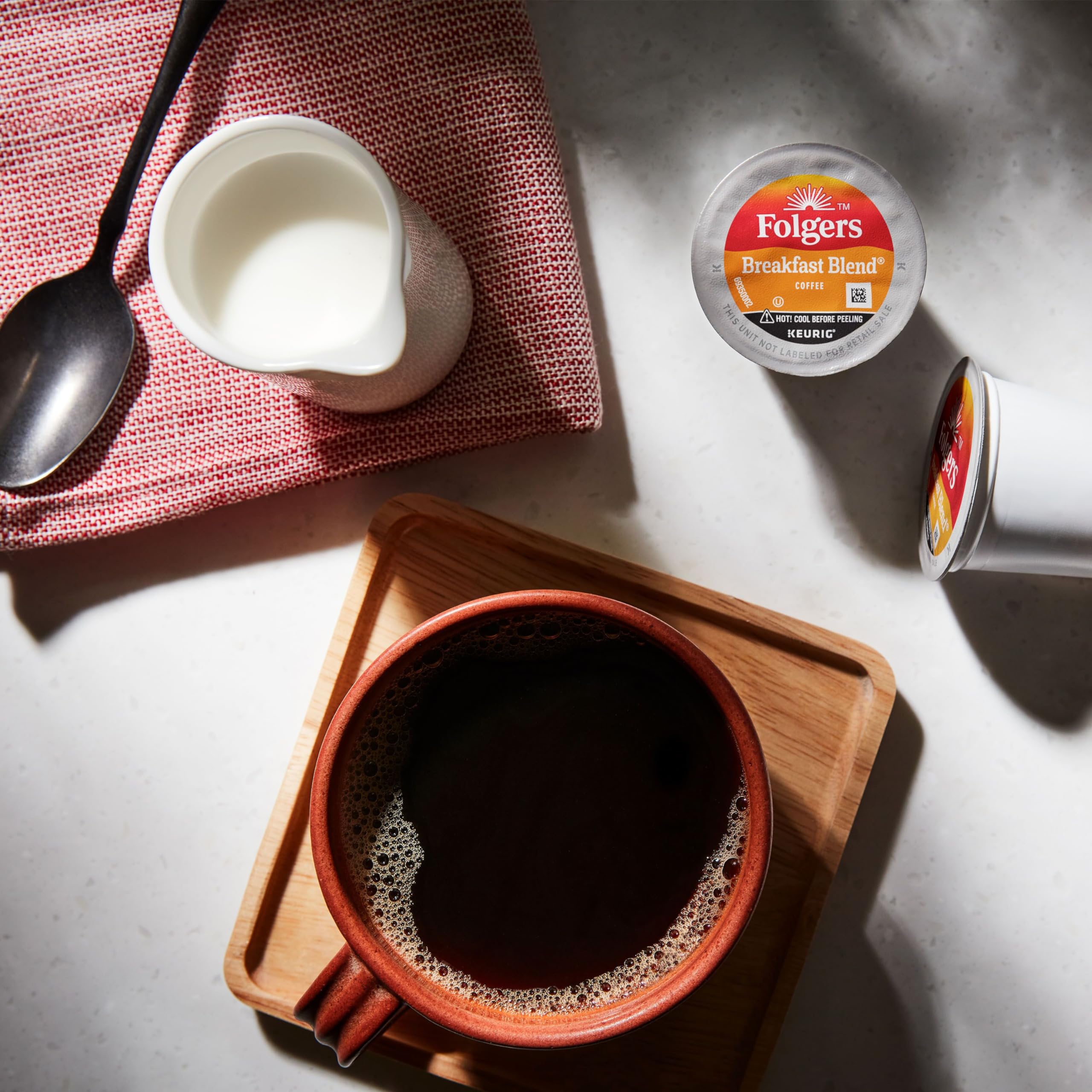 Etiqueta de la caja Folgers mostrando información del producto para decisión informada