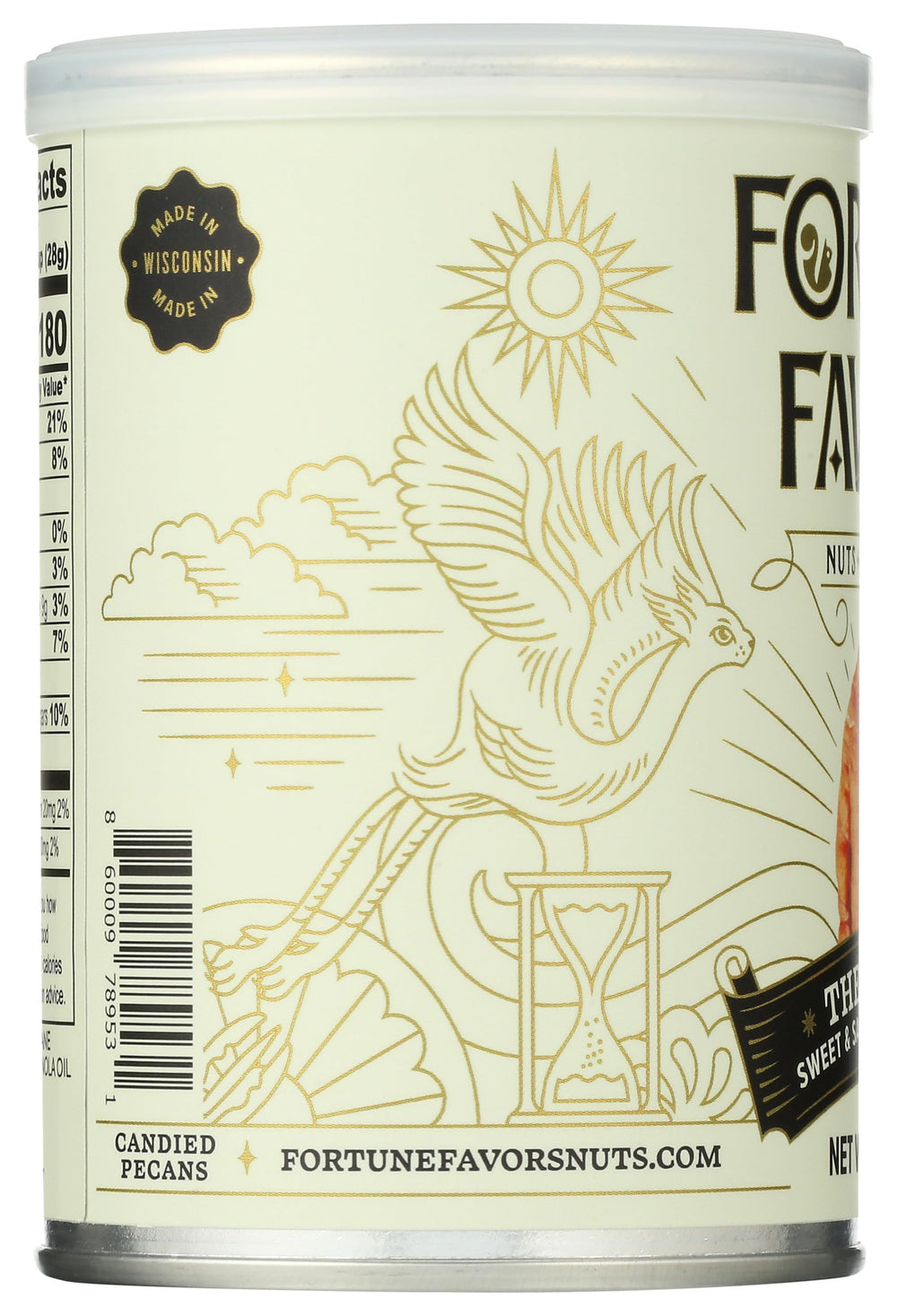 Fortune Favors pecanas sobre ensalada añadiendo contraste y sabor
