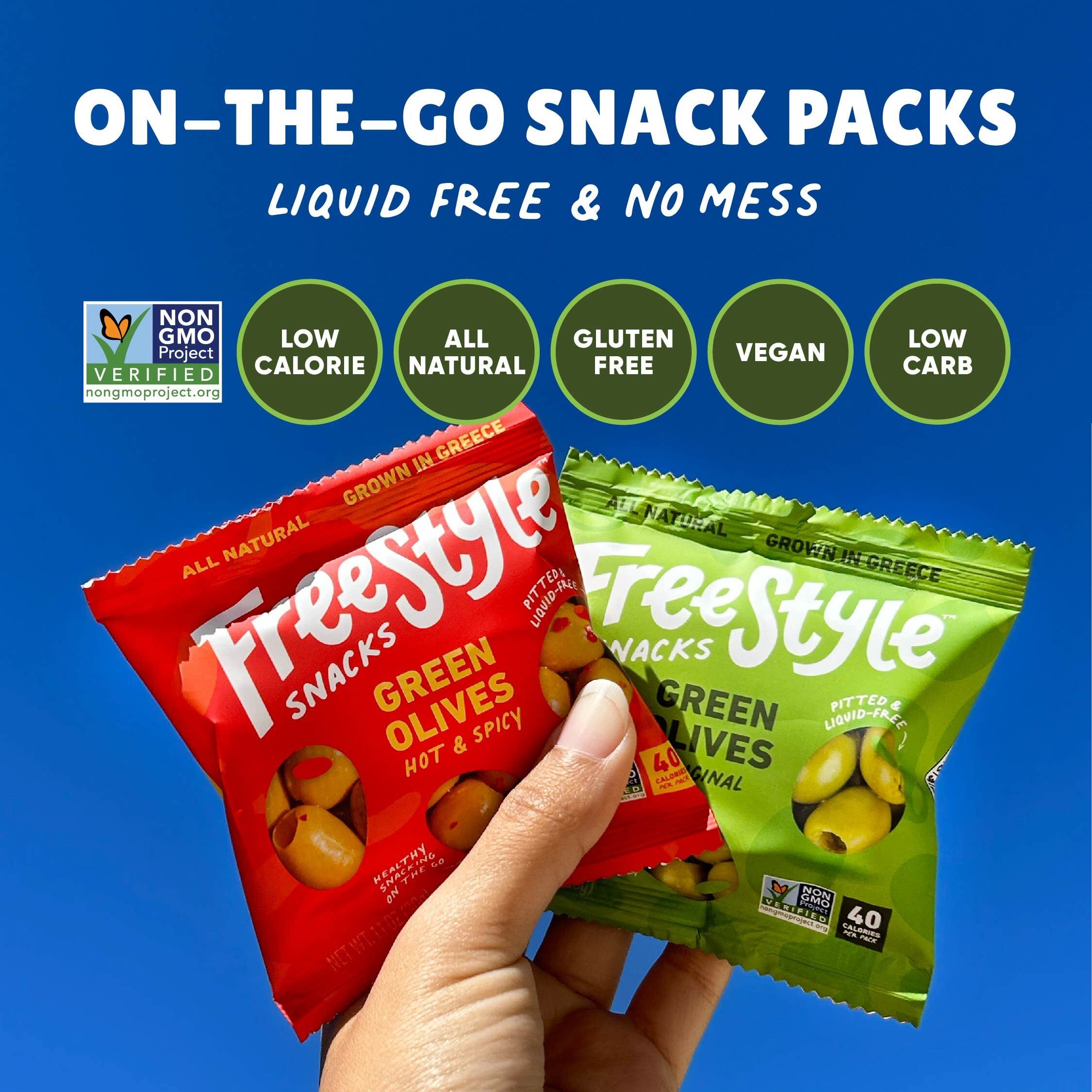 Freestyle Snacks aceitunas sobre ensalada añadiendo sabor instantáneo