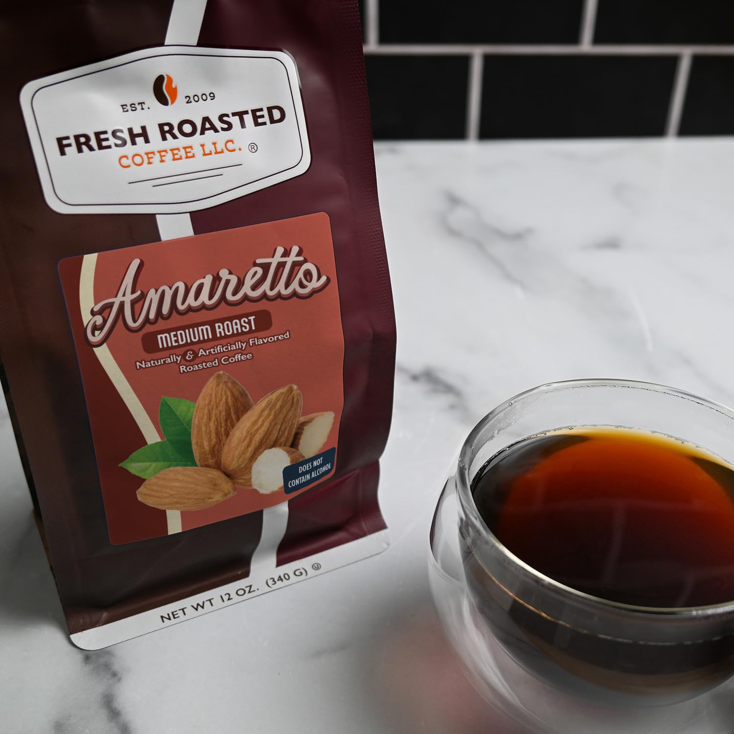 Fresh Roasted Coffee detalle de etiqueta que destaca tueste medio y certificación kosher