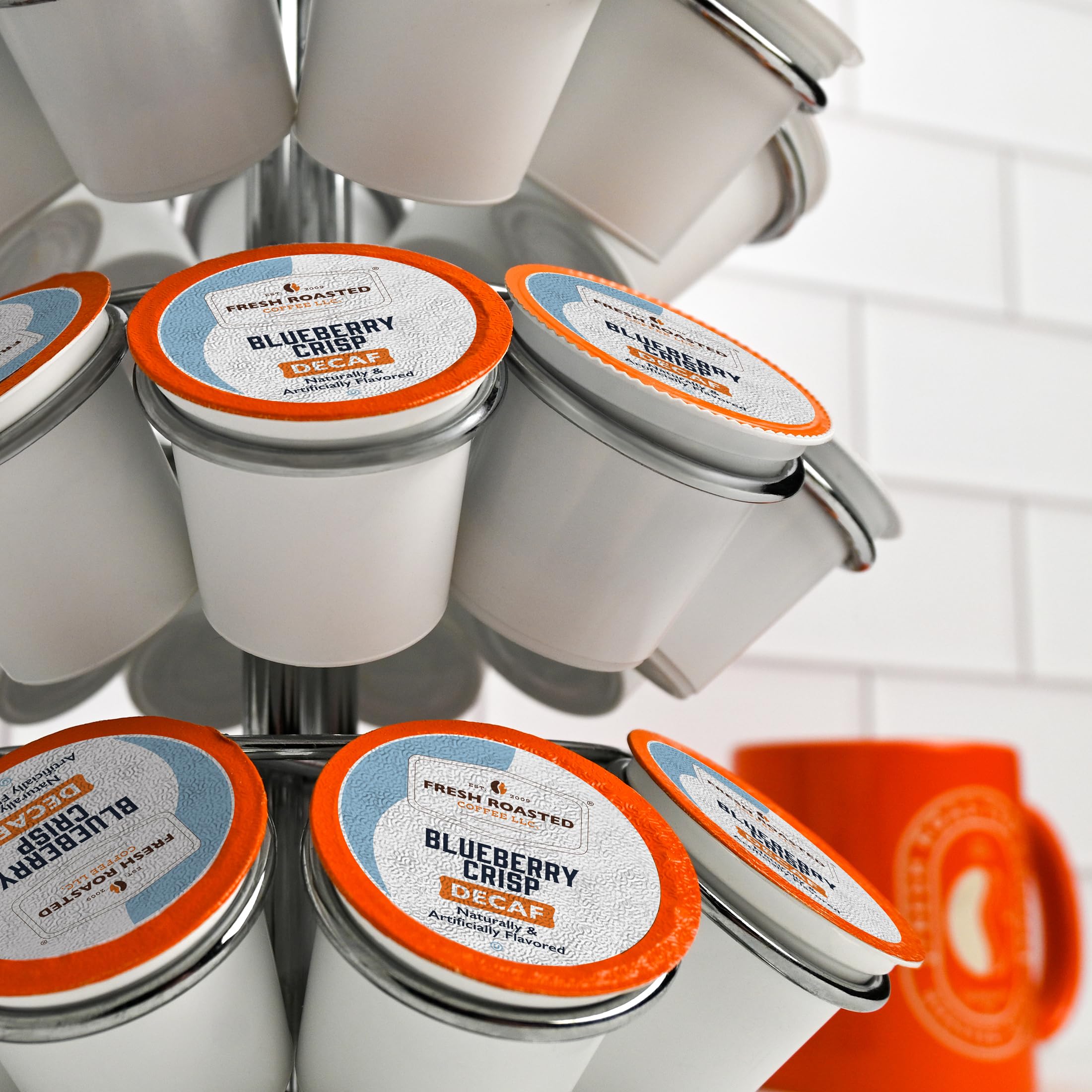 Fresh Roasted Coffee taza lista para beber mostrando sabor frutal y disfrute inmediato