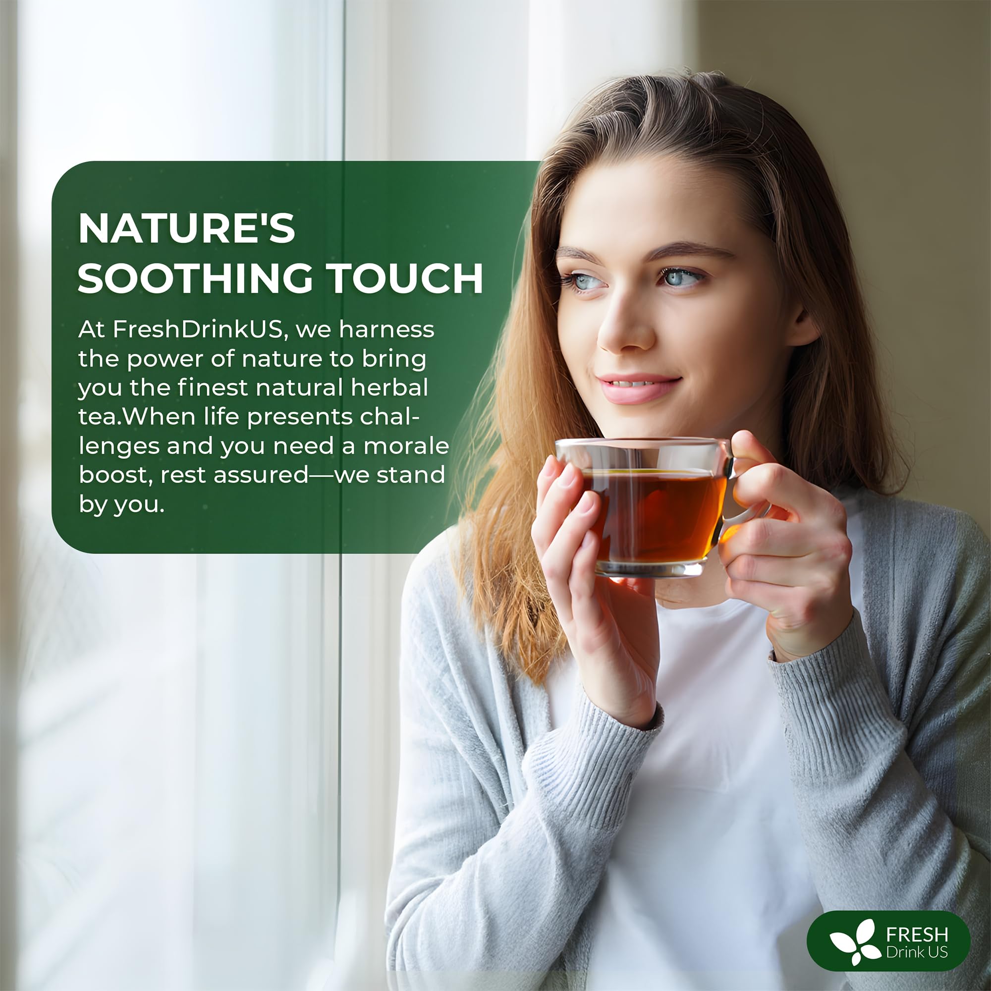 FreshDrinkUS escena en cocina con taza y paquete, ambiente acogedor