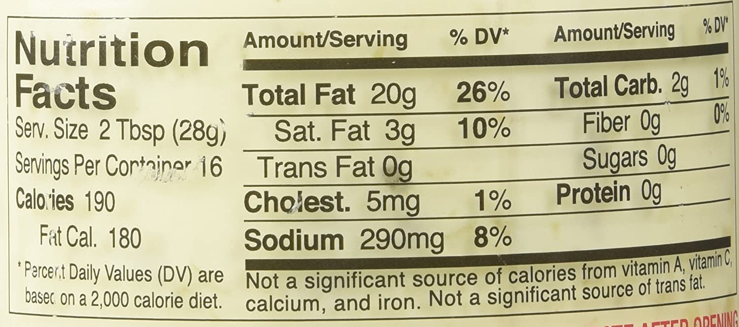 Primer plano de la textura cremosa de Frisch's Tartar Sauce resaltando su untuosidad