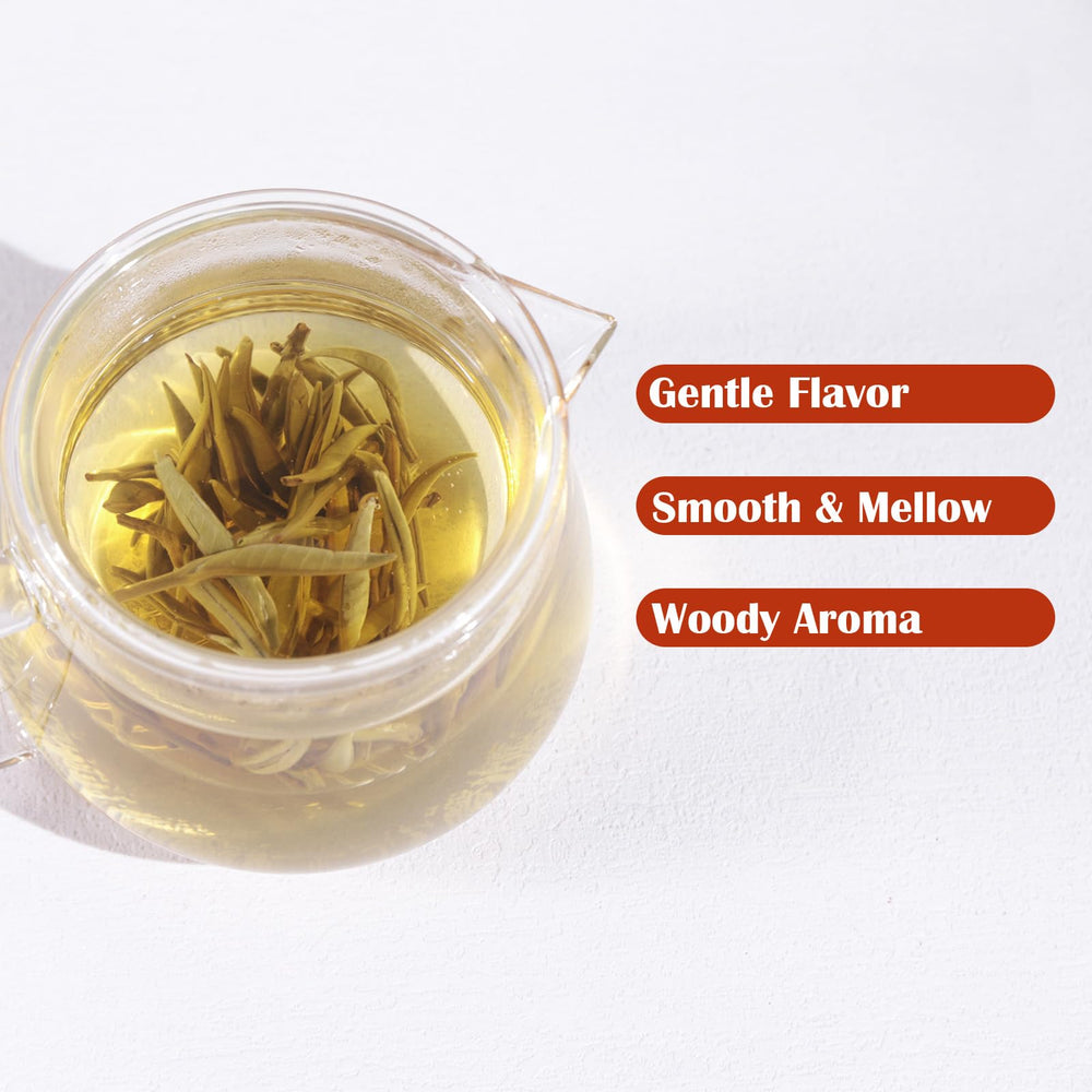 FullChea taza con infusión clara ofreciendo aroma delicado