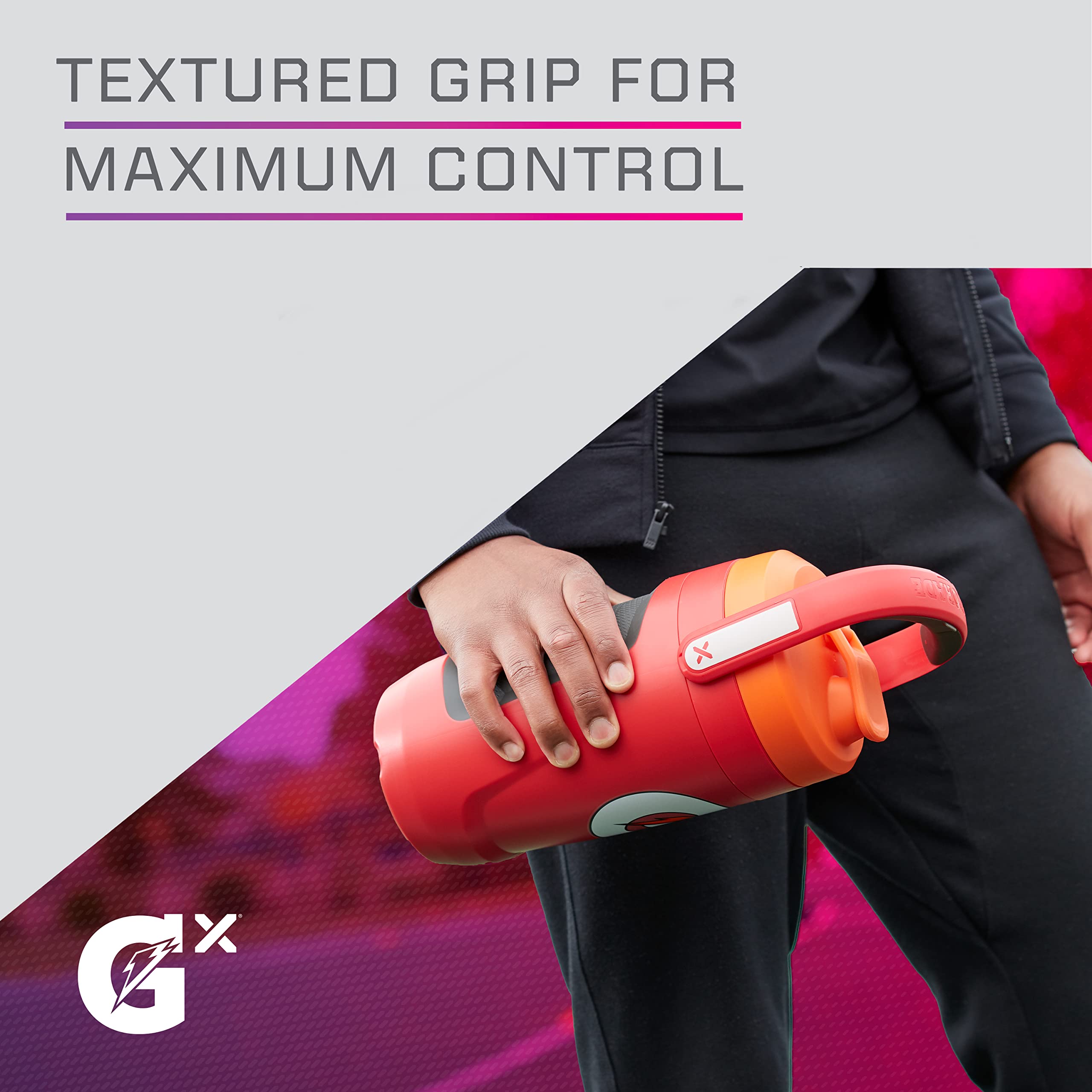 Gatorade Gx Jug rosa en uso en campo deportivo mostrando practicidad y visibilidad