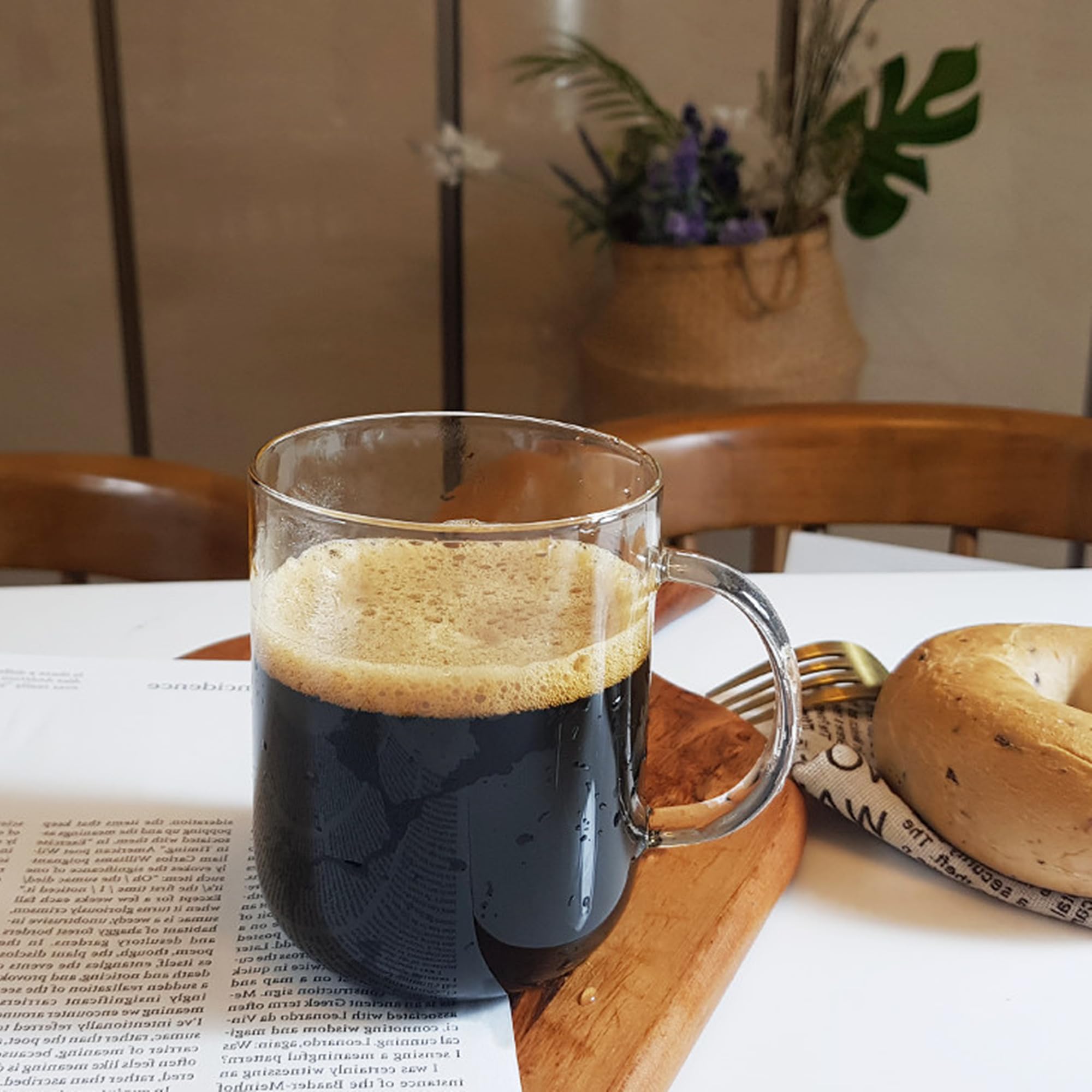 Generic escena de tarde con Sweet Vanilla Decaffeinato ideal para momentos relajados sin cafeína