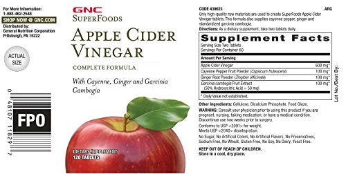 Etiqueta GNC SuperFoods con ingredientes y tabla nutricional legible
