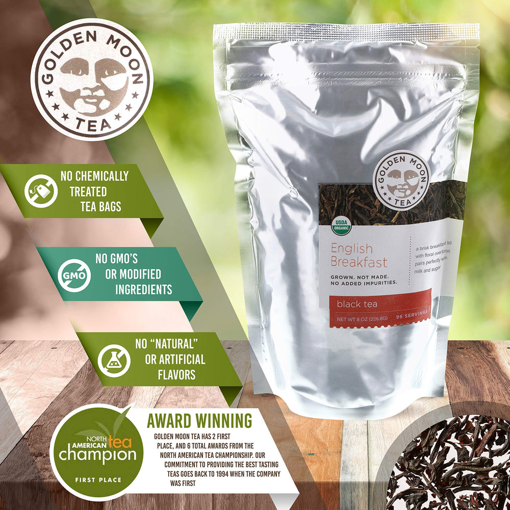 Golden Moon Tea infusor metálico en uso extrae sabor puro
