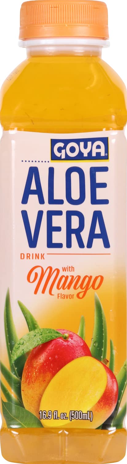 Goya aloe vera con mango, botella abierta servida en vaso frío