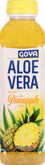 Goya aloe piña botella en mano para mostrar tamaño y facilidad de transporte