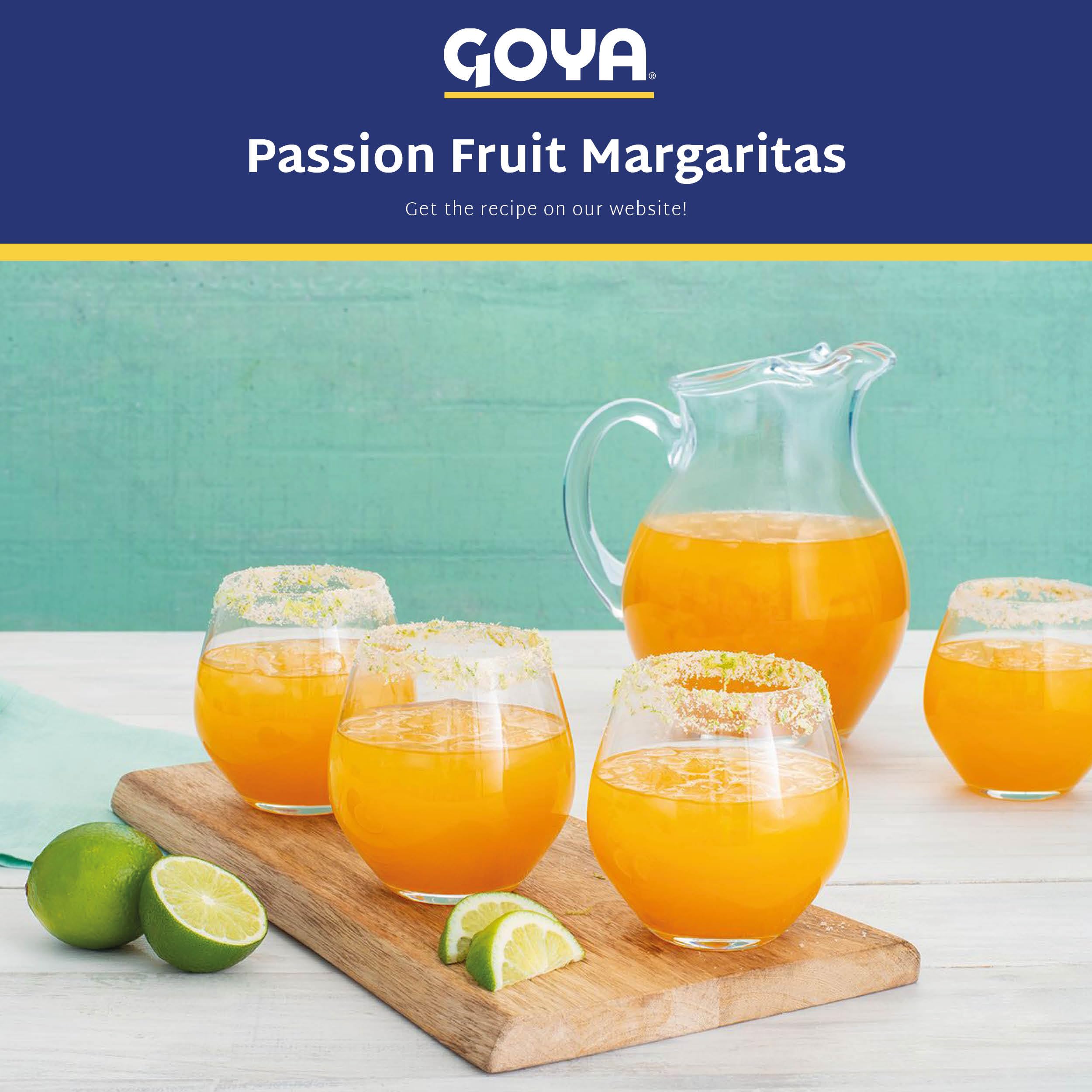 Goya botella junto a mano para comparar tamaño y capacidad familiar
