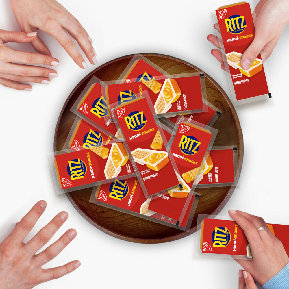 Handi-Snacks RITZ dentro de una mochila, snack portátil para viajes
