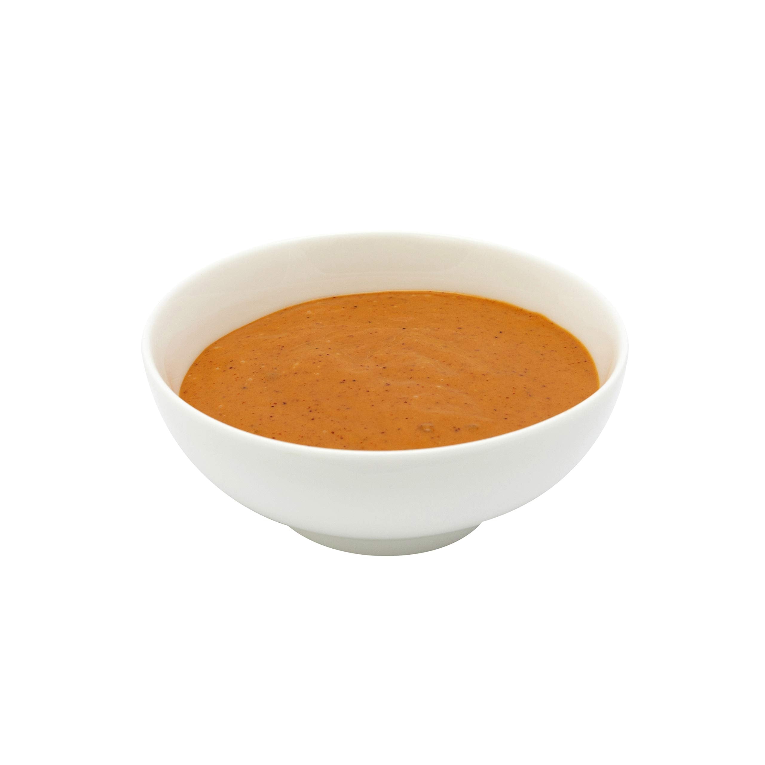 HELLMANN'S mezclada en ensalada de pasta para aportar picante y cremosidad