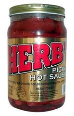 Herb's frasco de salchicha picante 16oz en primer plano, listo para servir y compartir