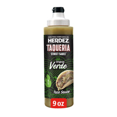 Herdez textura de la salsa verde en cucharada, color y consistencia