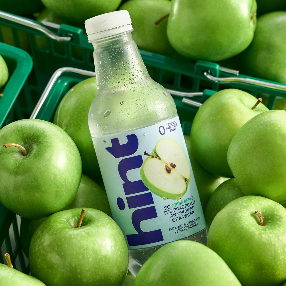 Botella Hint en la nevera fría, conservación del sabor y frescura