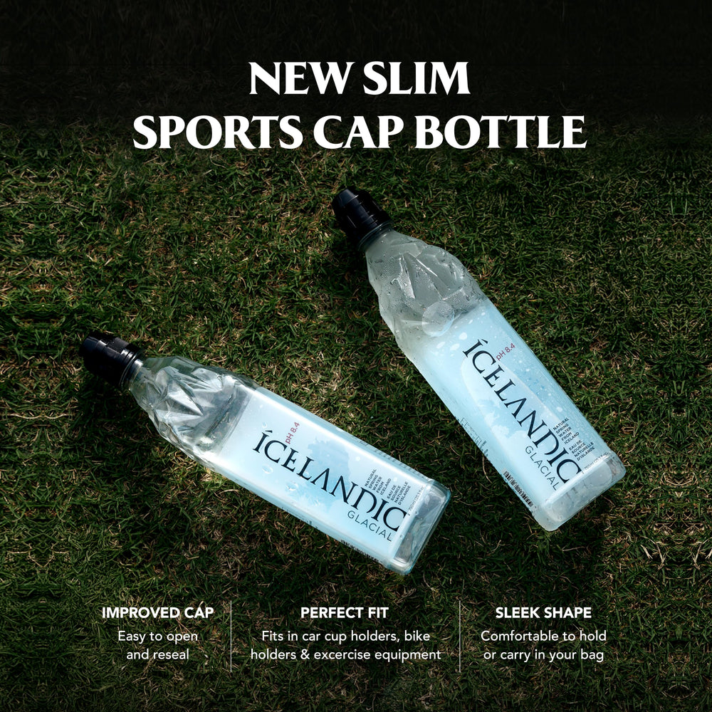 Icelandic Glacial botella 750 mL en mano para mostrar la escala y facilidad de transporte