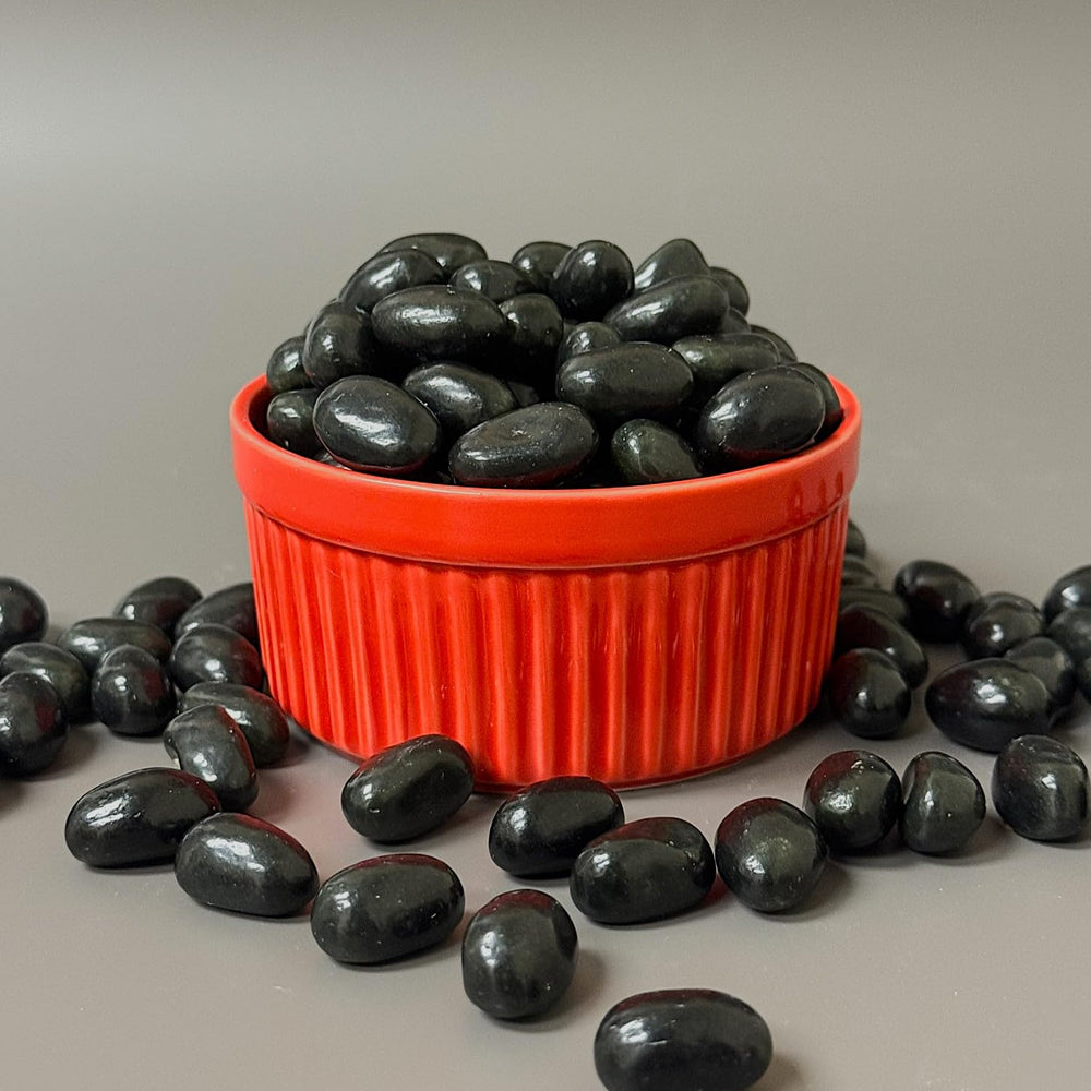 ILIKE! jelly beans usados para decorar una tarta aportando contraste