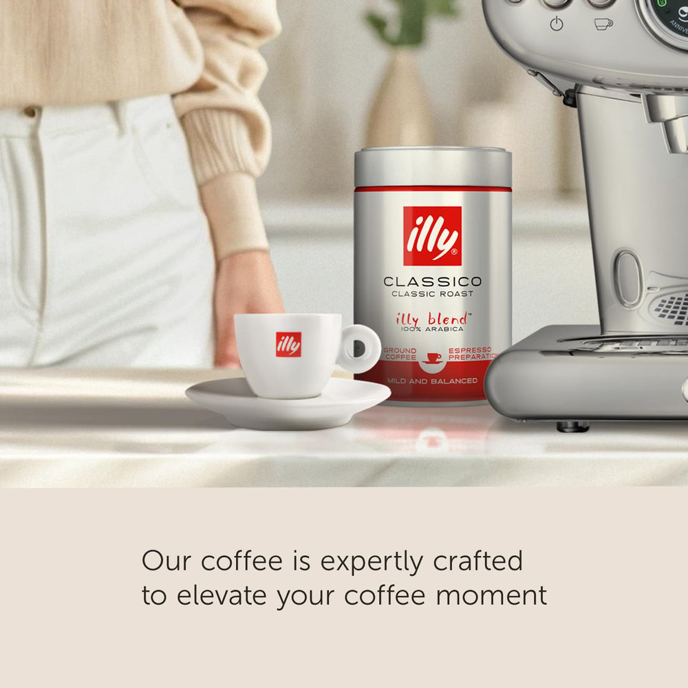 illy espresso servido con crema densa que evidencia cuerpo equilibrado