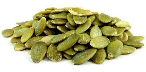 I'M A NUT pepitas en mesa con ingredientes, versatilidad en recetas