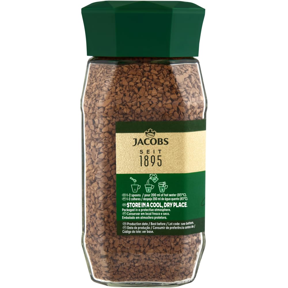 Jacobs polvo de café instantáneo cercano, textura fina y solubilidad