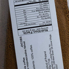 Jacobs Velvet textura cercana del polvo soluble que resalta su disolución rápida