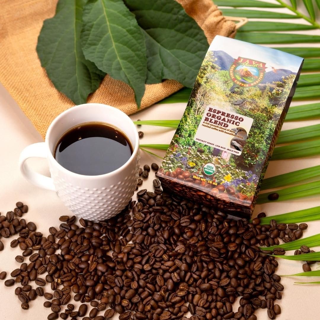 Java Planet envase abierto con granos que destaca conservación y aroma