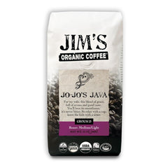 Jim’s Organic Coffee frente del empaque mostrando bolsa de 12 oz y beneficio de frescura