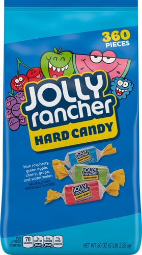 Jolly Rancher trozos servidos en cuenco de cristal, listos para invitados