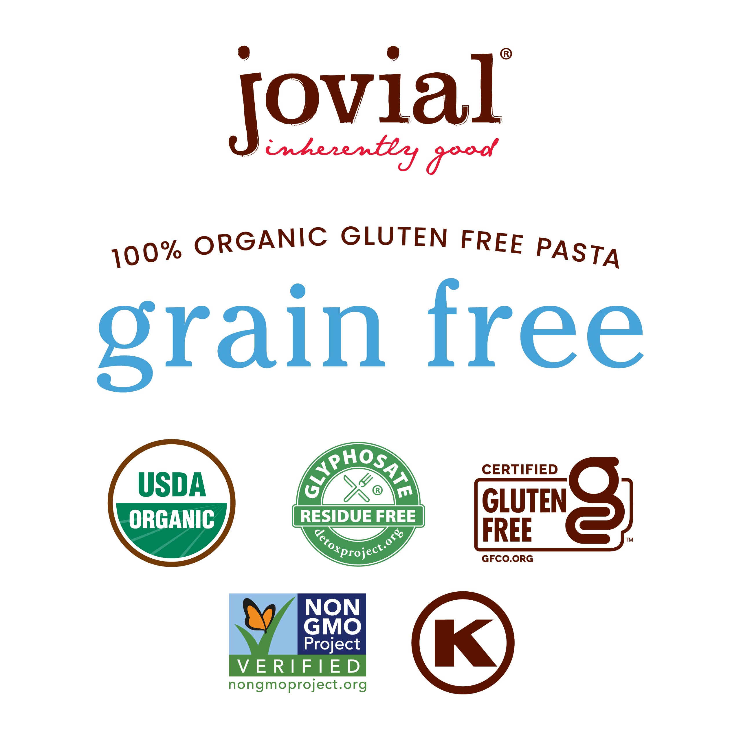 Jovial ambientación en cocina con pasta servida para inspirar cena familiar saludable