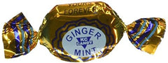 KC Candy KC Ginger Mints junto a objetos cotidianos mostrando escala y conveniencia
