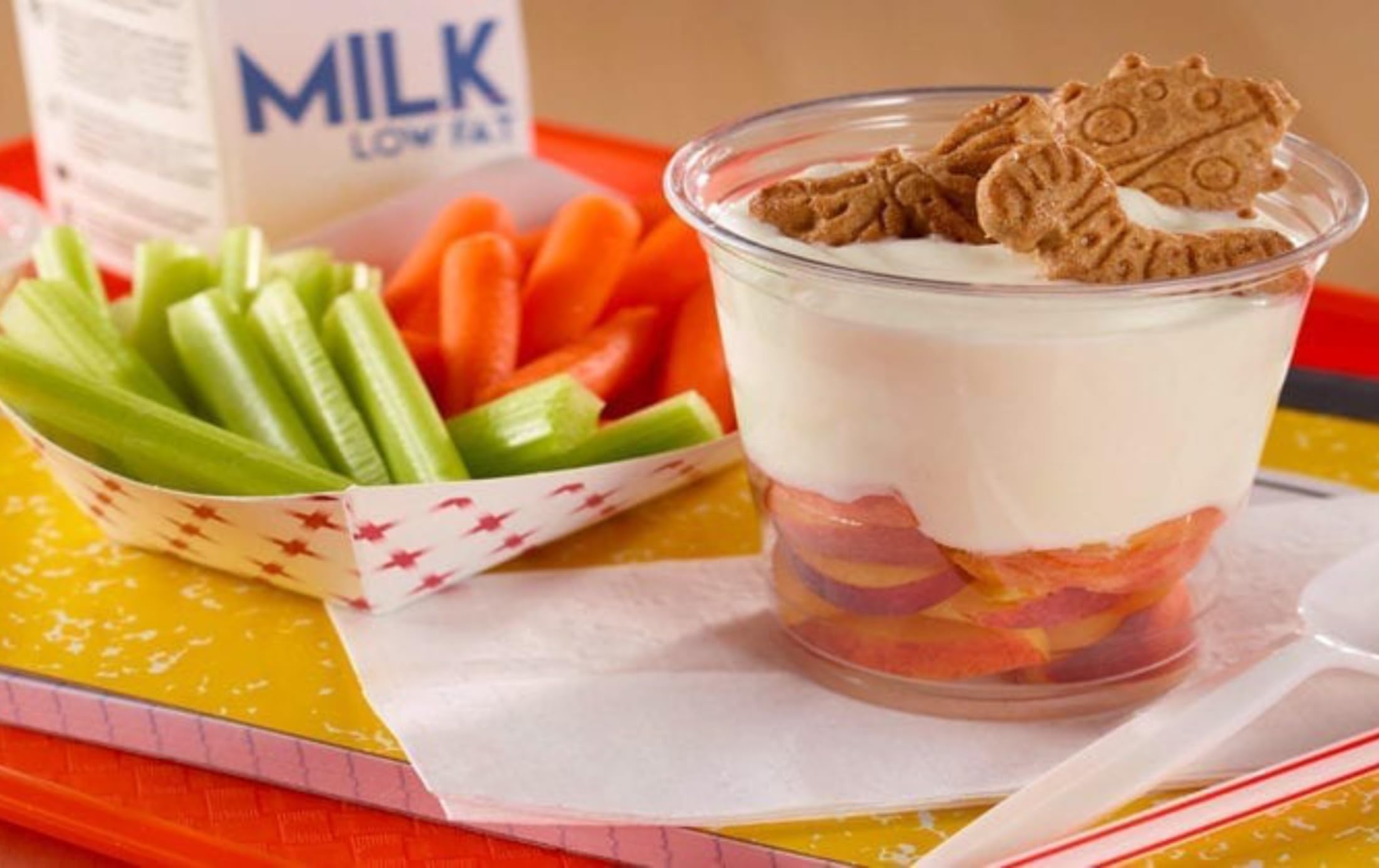 Kellogg's galletas dentro de una lonchera escolar, fácil de usar