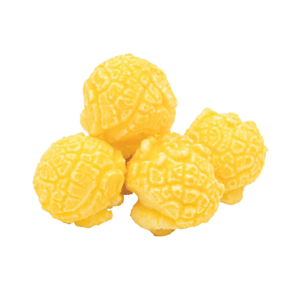 Kettle Head Popcorn palomitas en cuenco en noche de cine, sabor cheddar realza reuniones