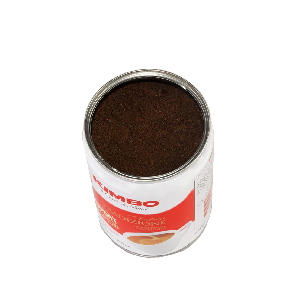 Kimbo café en taza con crema espesa y equilibrio aromático para disfrutar