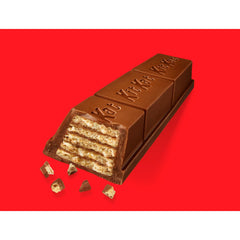 Kit Kat Big Kat primer plano del corte del wafer resaltando crujido