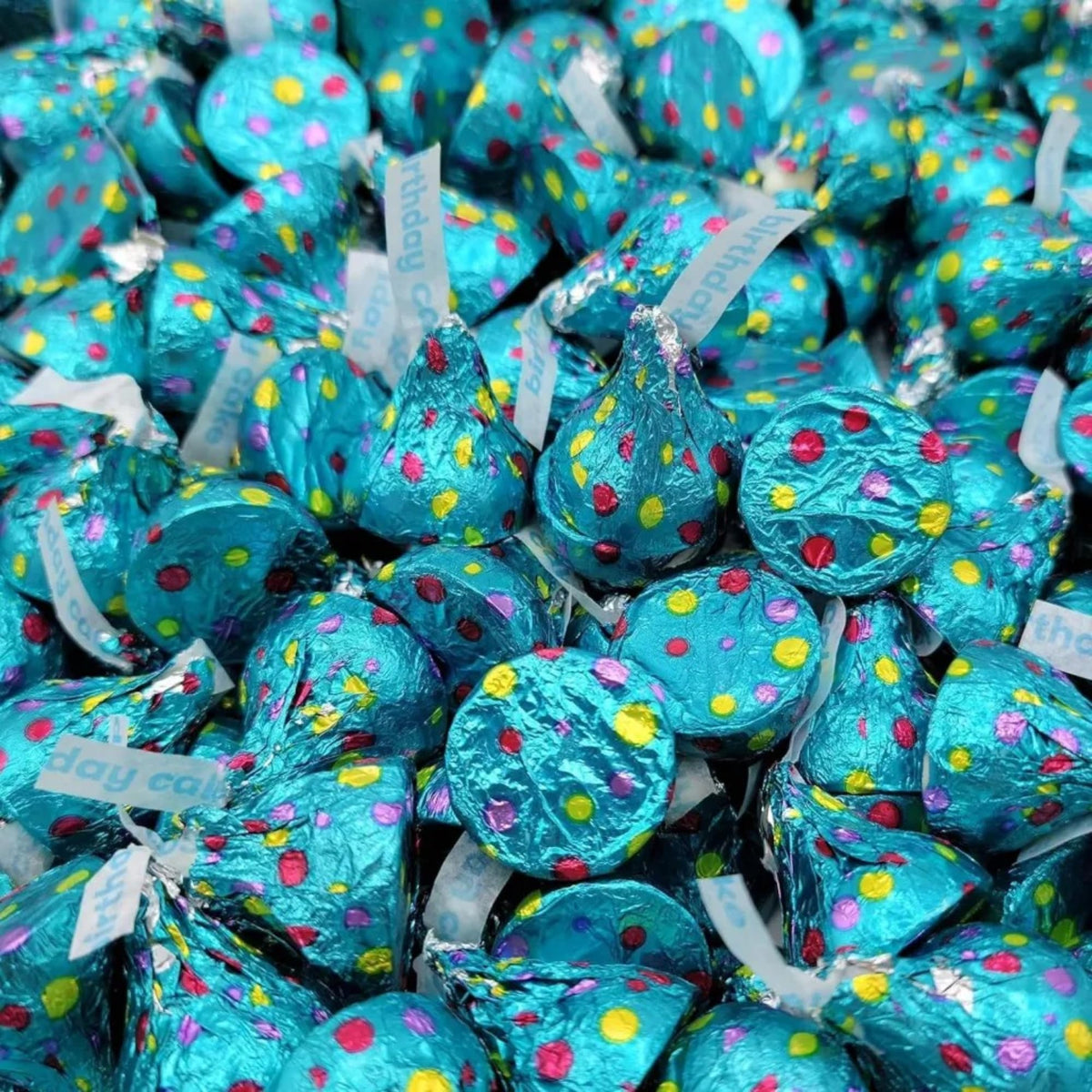 KLUB BULK paquete frontal de 1.5 lb mostrando envases individuales y color festivo