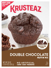Krusteaz muffin cortado mostrando textura esponjosa y relleno de chocolate