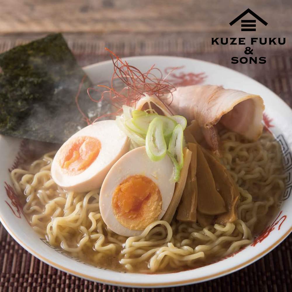 Kuze Fuku kombu y katsuobushi juntos indicando origen japonés y calidad