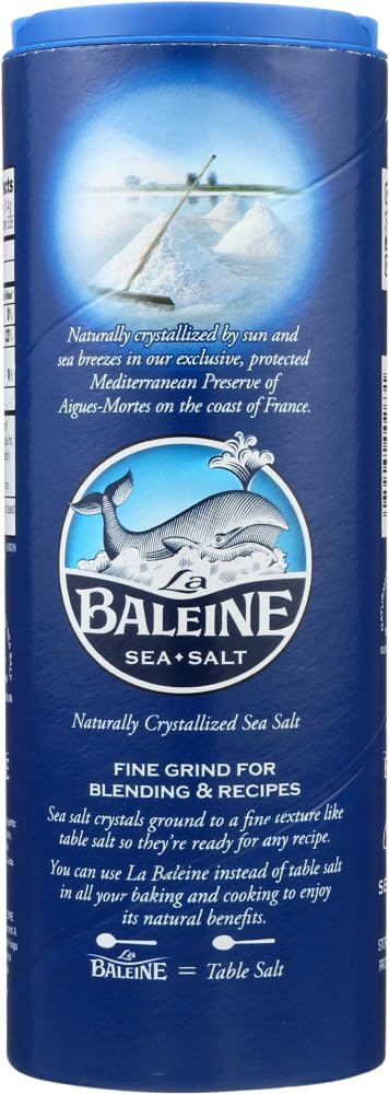 La Baleine sal en cuchara ilustrando la textura y facilidad de uso