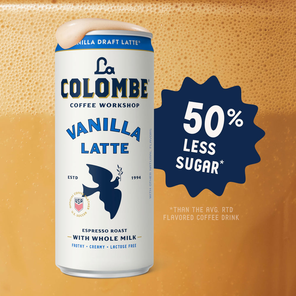 La Colombe lata en mano para mostrar tamaño y conveniencia de uso