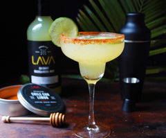 Copa clásica con margarita LAVA y hielo, presentación atractiva para servir