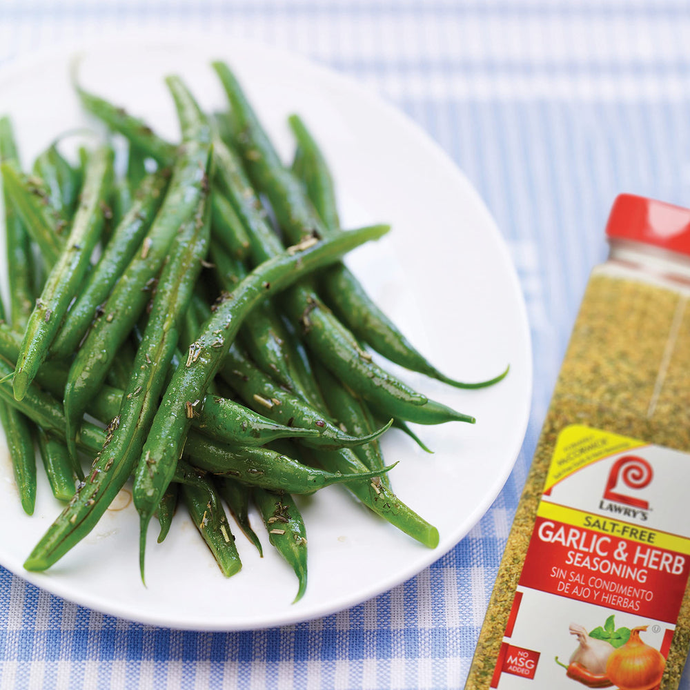 Lawry's envase junto a ingredientes frescos, escala y versatilidad