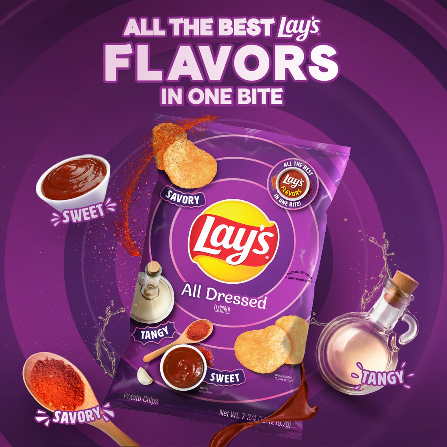 Lay's en mesa de fiesta aportando snacks listos