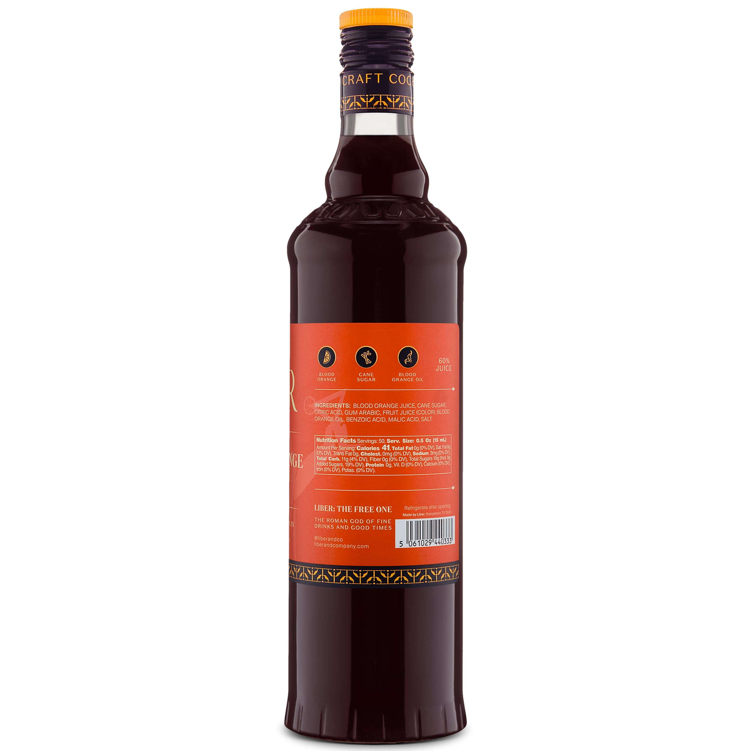 Liber & Co. botella en barra artesanal inspirando cócteles profesionales