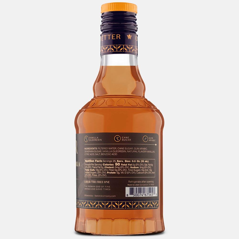 Liber & Co. botella en encimera de cocina, inspirando uso diario y coctelería casera