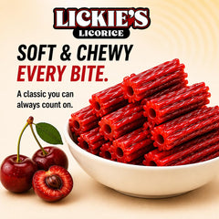 Lickies Licorice giros en mano para mostrar tamaño y facilidad de compartir